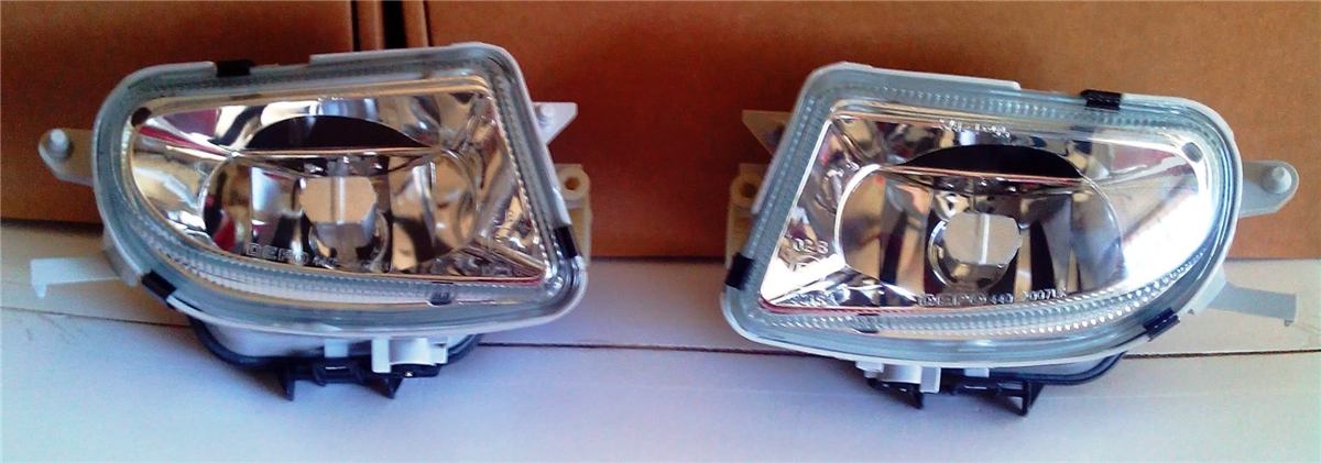 OE Replacement Glass Fog Lights from the Dr. SLK reference catalog